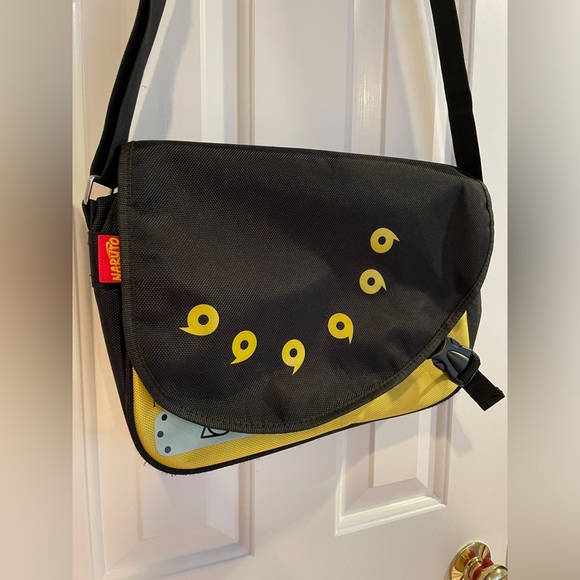 Naruto (Shippuden) crossbody messenger bag with adjustable straps - Picture 1 of 5
